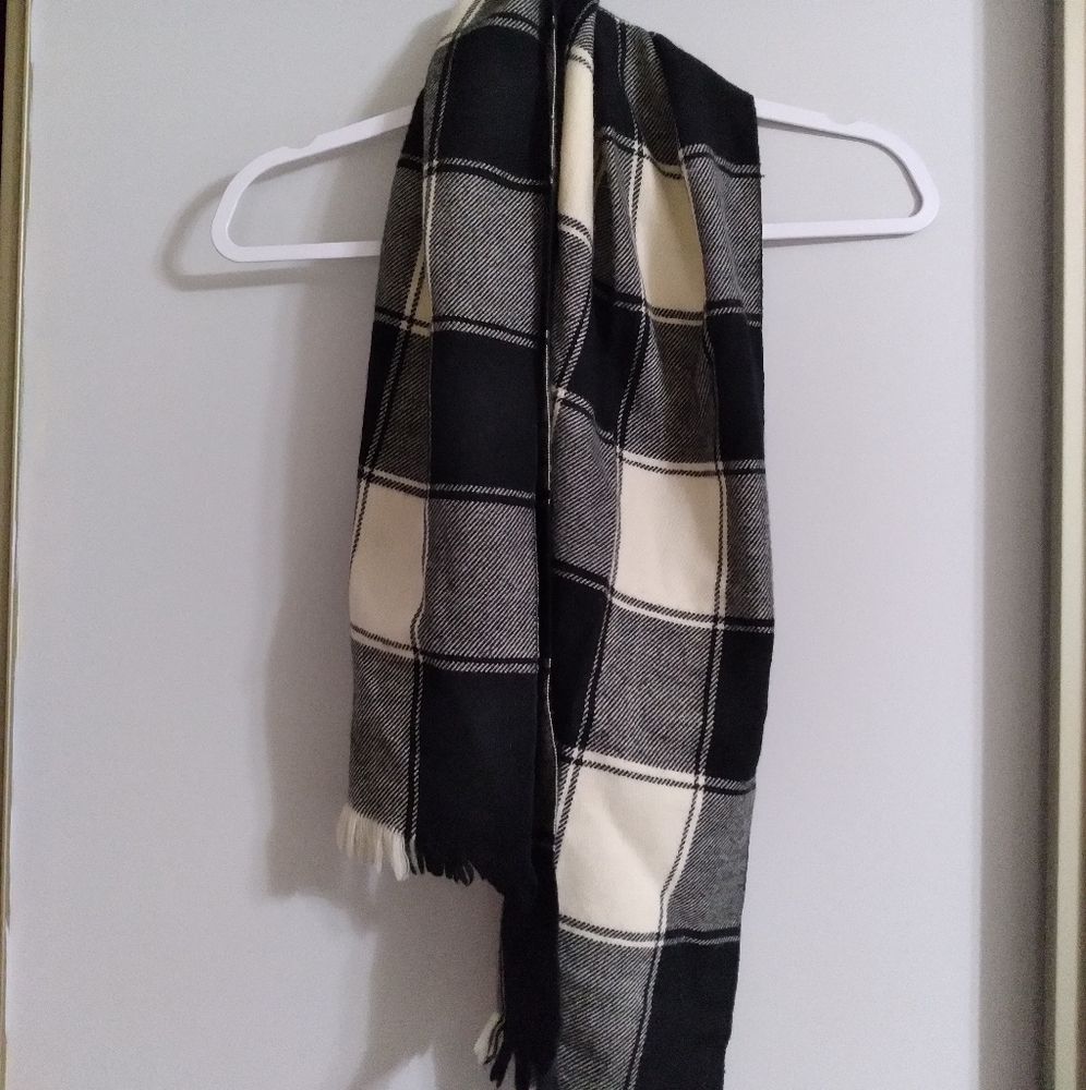 Made In France Wool Checkered Plaid Fringe Casual Business Scarf
